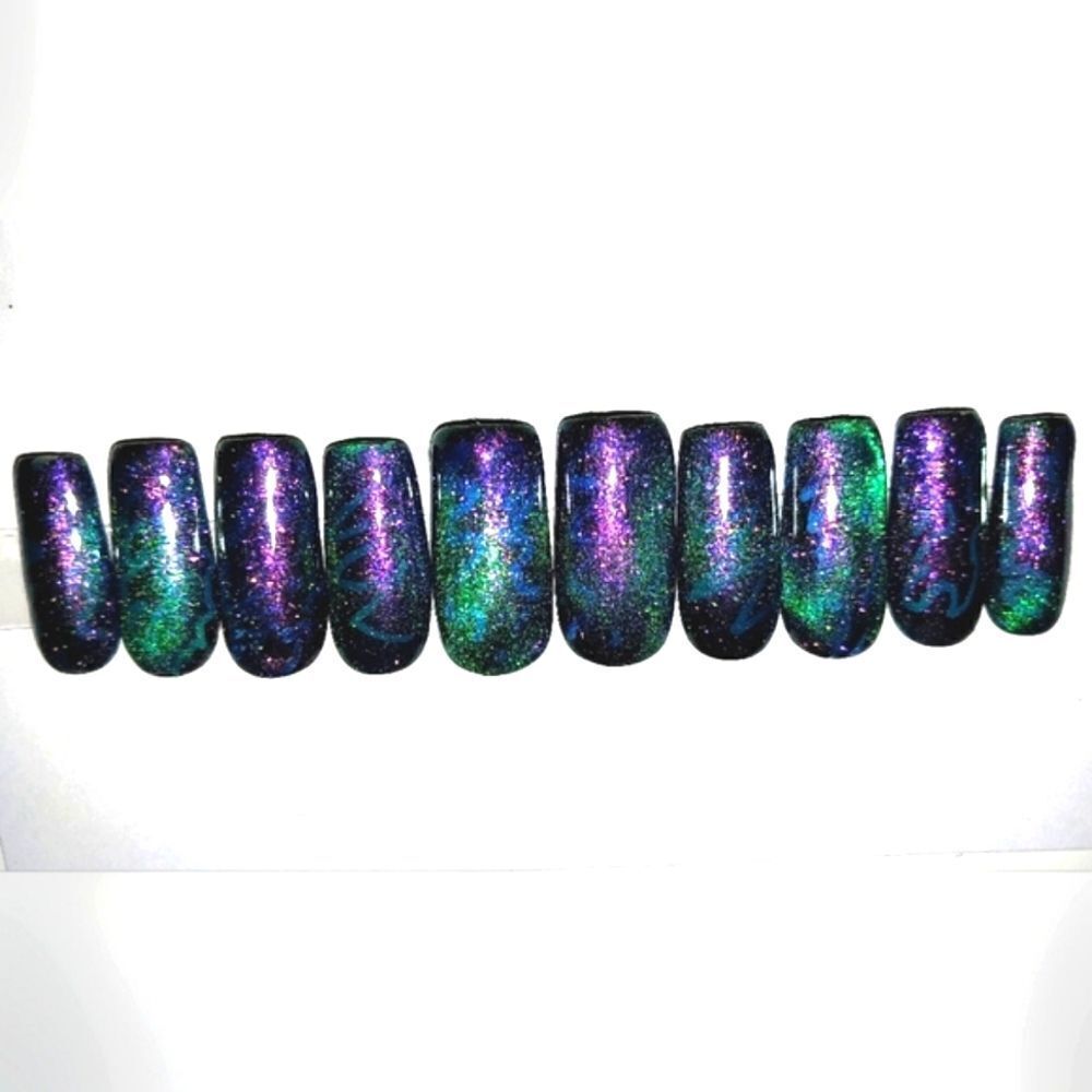Hand crafted custom 10pc short acrylic press on nails